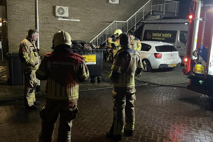 Brand in container snel geblust