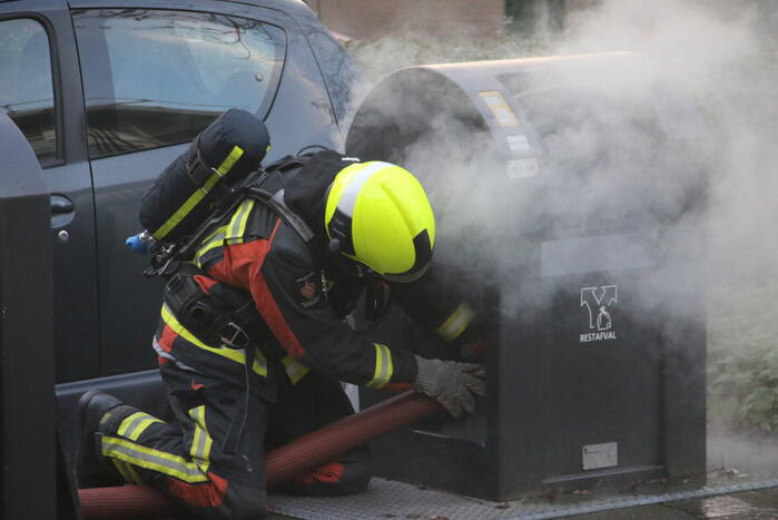 Ondergrondse containerbrand snel geblust