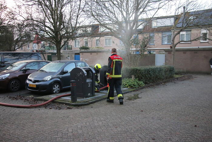 Ondergrondse containerbrand snel geblust