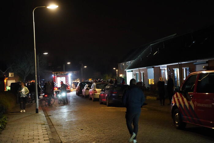 Brandende tafel in woning