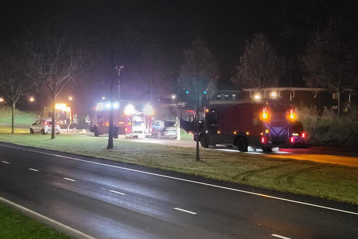 Auto slaat over de kop bij ongeval