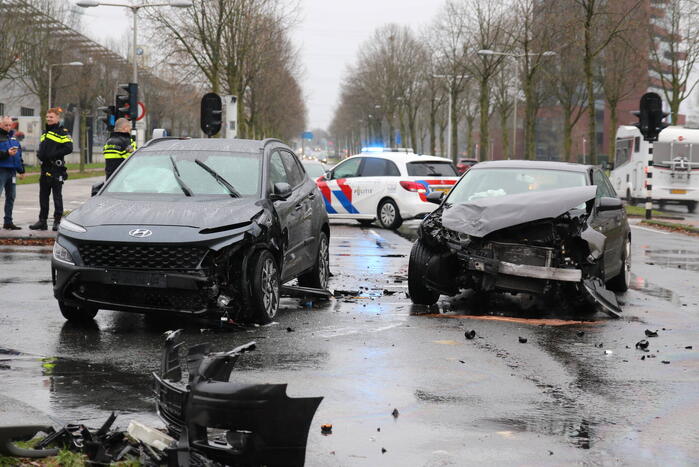 Flinke schade bij botsen op kruising