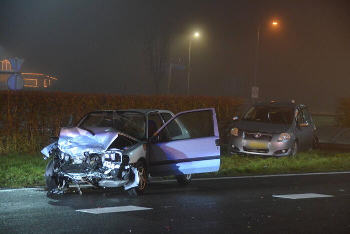 Schade en gewonden na flinke botsing