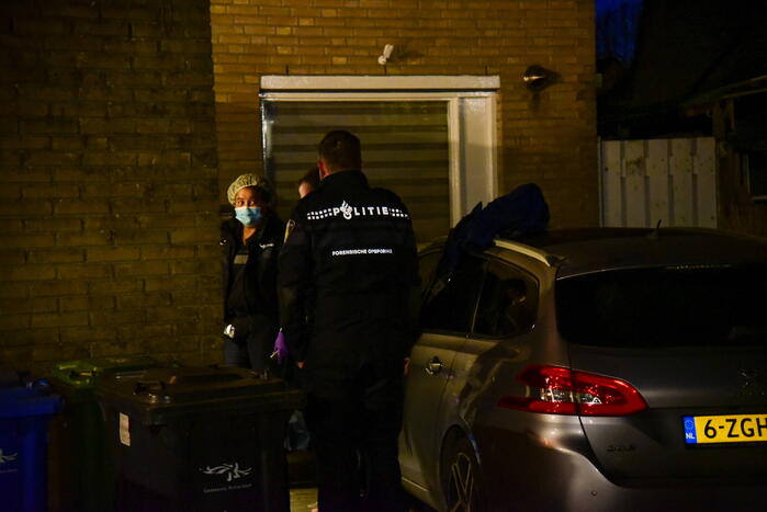 Groot onderzoek naar aantreffen overleden man in woning
