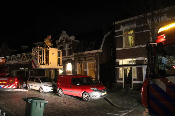 Brandweer ingezet bij brand in schoorsteen van woning