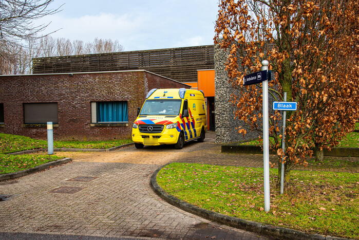 Politie ingezet voor agressief persoon bij kliniek