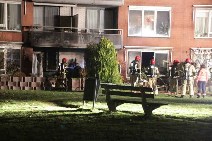 Grote brand verwoest twee woningen