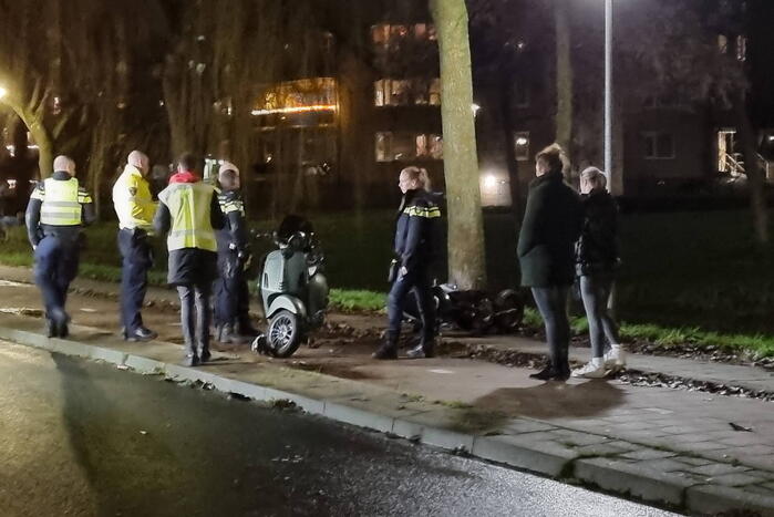 Gewonden bij aanrijding tussen scooters