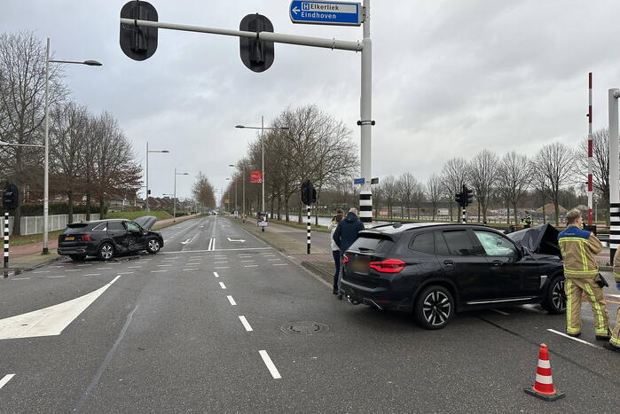 Veel schade bij ongeval op kruising