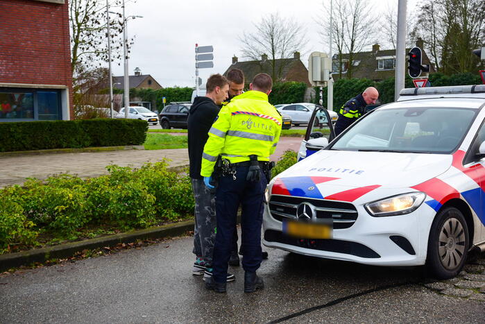 Aanhouding na ongeval tussen auto en bestelbus