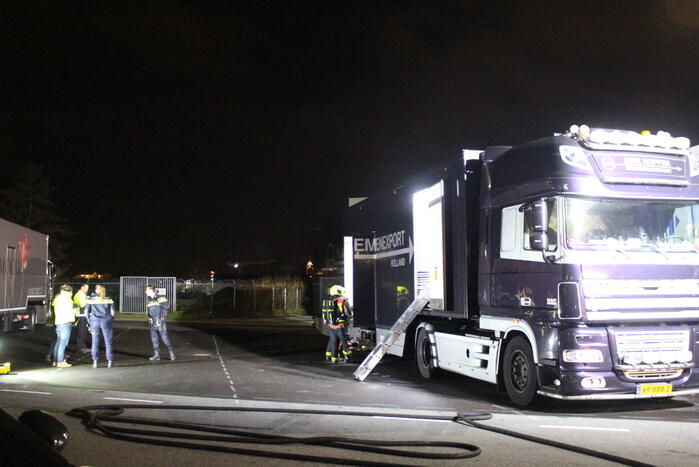 Brand in vrachtwagen snel onder controle