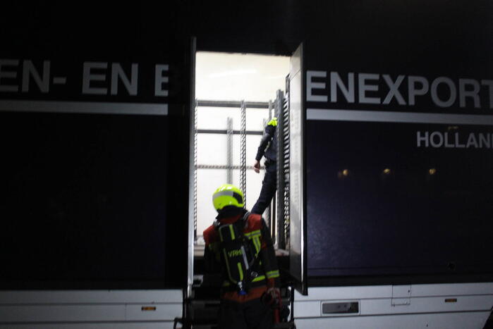 Brand in vrachtwagen snel onder controle