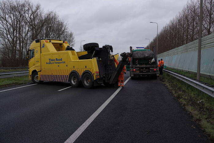 Vrachtwagenchauffeur overleden na mogelijke onwelwording