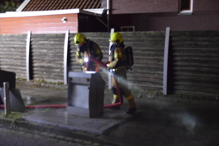 Container in brand gezet door vuurwerk