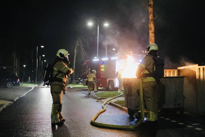 Brand in container geblust