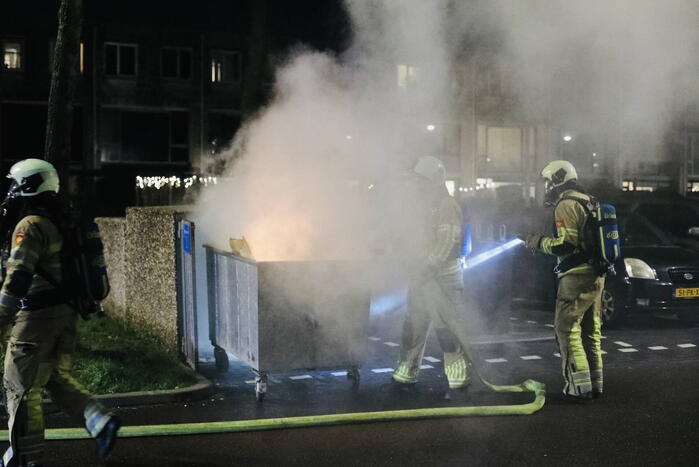 Brand in container geblust