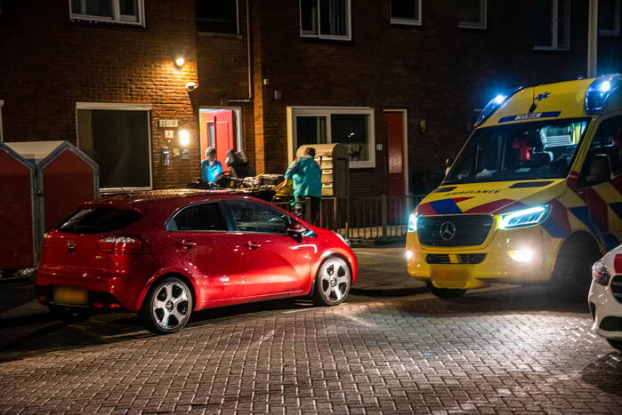 Traumahelikopter ''parkeert'' op dijk