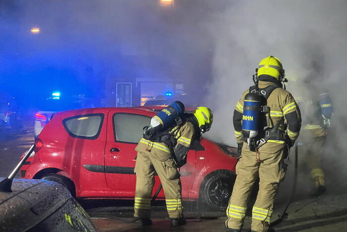 Vuurwerk veroorzaakt autobrand