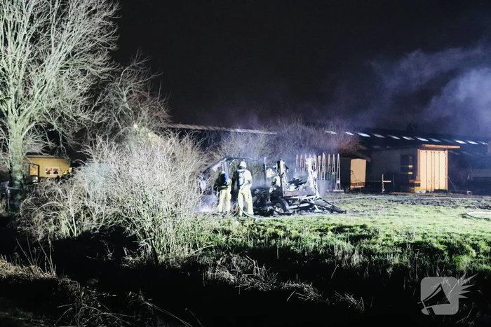 Aanhanger verwoest door brand