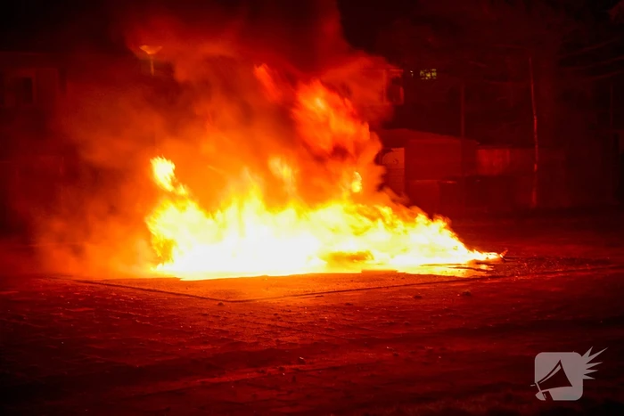 Veel rookontwikkeling bij flinke buitenbrand