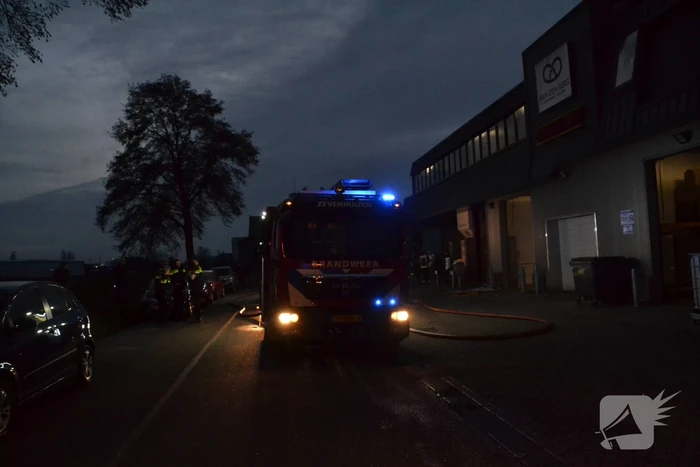 Bakkersbedrijf ontruimd door brand