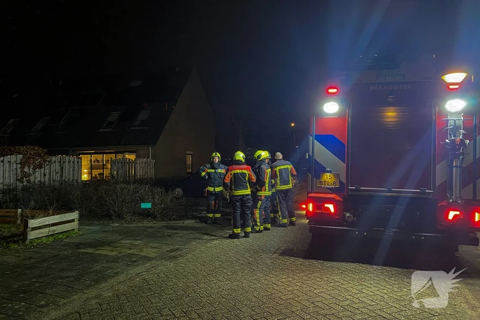 Deel van dakkapel hangt los