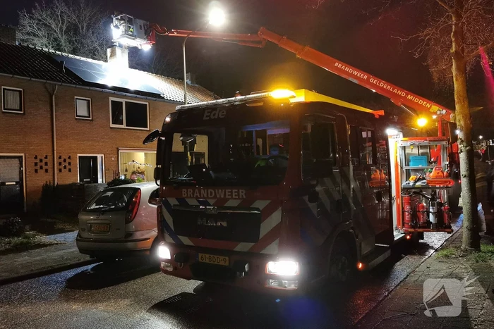 Brandweer heeft schoorsteenbrand snel onder controle