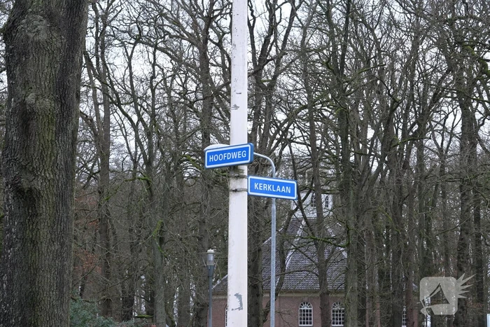 Flinke ravage bij botsing tussen drie voertuigen