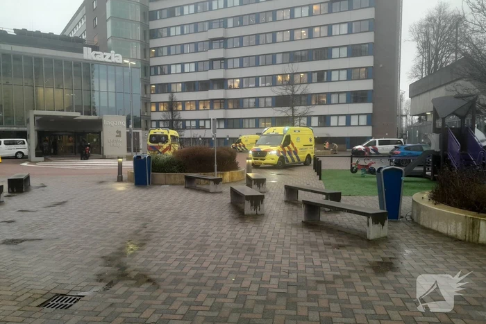 Monteur komt in aanraking met gevaarlijke stof in ziekenhuis