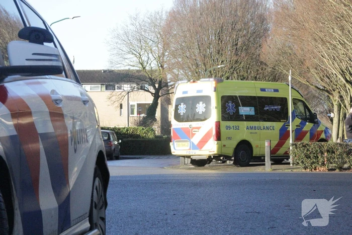 Fietsster gewond bij botsing met personenwagen