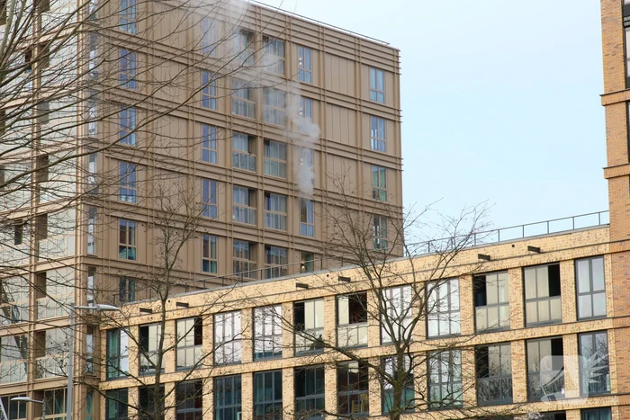 Zeer grote brand op zevende etage flat