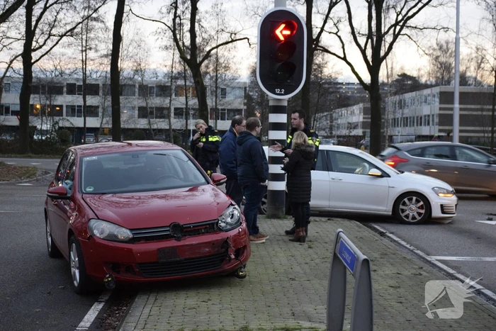 Twee personenauto's betrokken bij ongeval