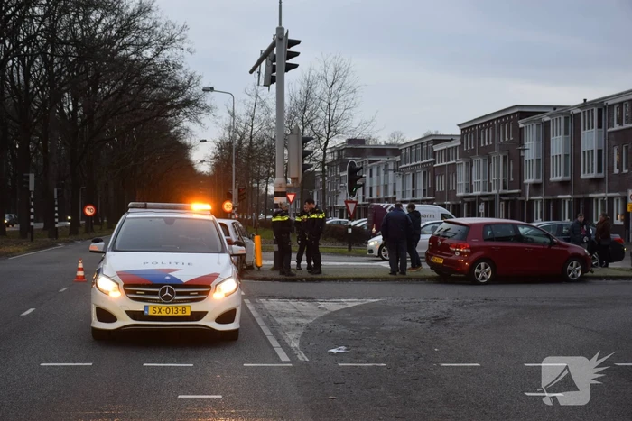 Twee personenauto's betrokken bij ongeval