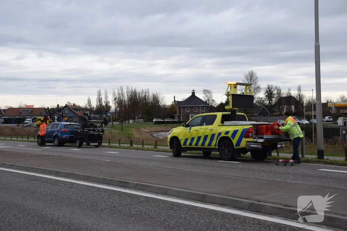 Vrouw gecontroleerd na kop-staart botsing