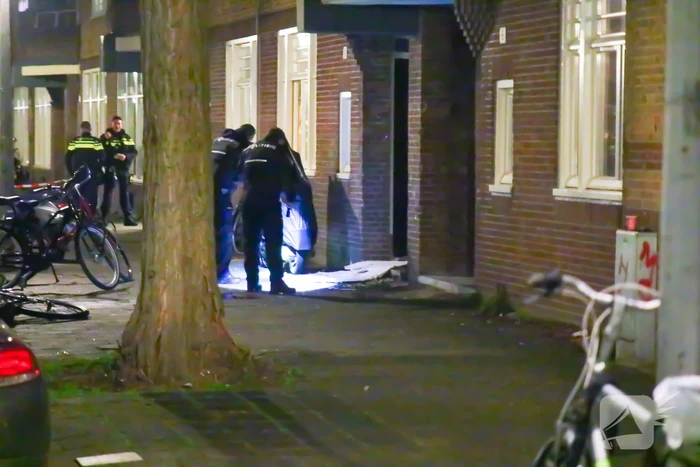 Flinke schade door explosie bij voordeur