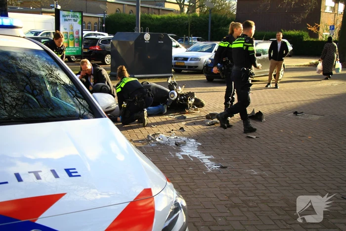 Scooterrijder overleden na aanrijding met auto