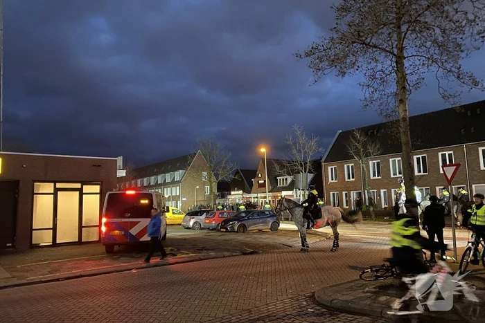ME ingezet na rellen bij voetbalwedstrijd