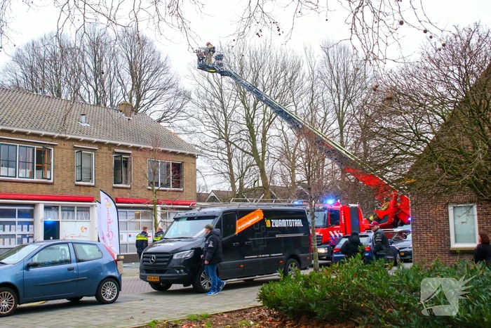 Brandweer blust brand in appartement