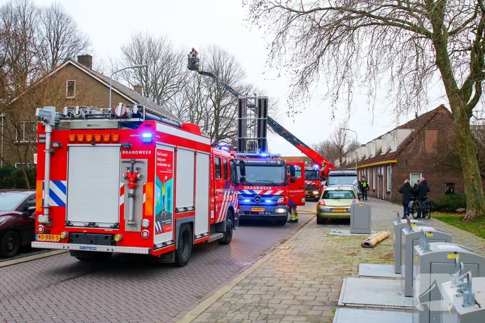 Brandweer blust brand in appartement