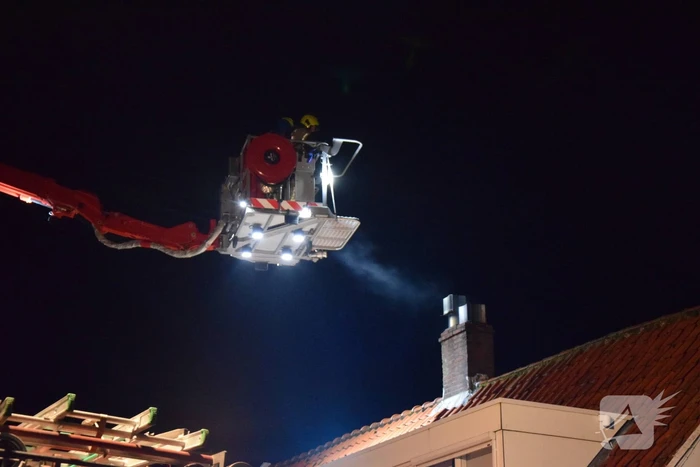 Schoorsteenbrand snel onder controle