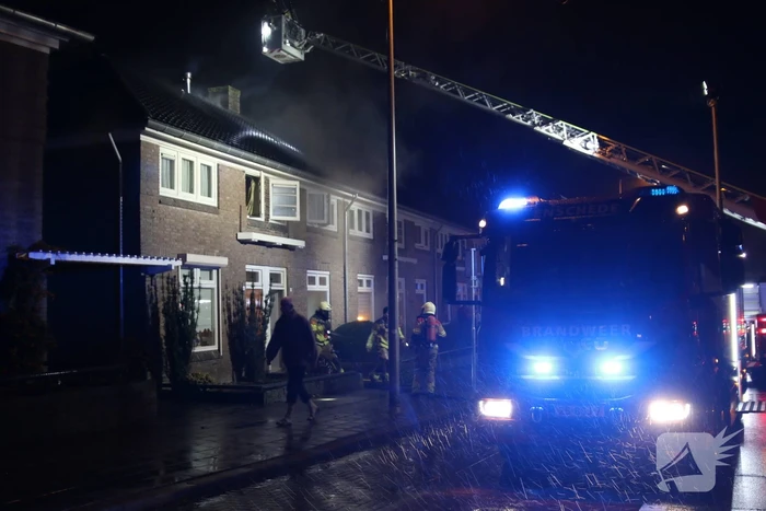 Veel rook bij woningbrand