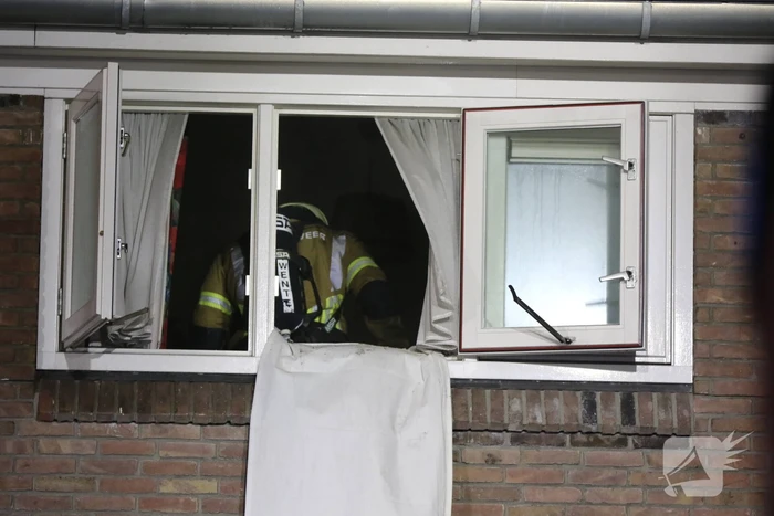 Veel rook bij woningbrand