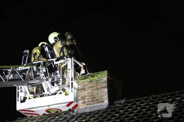 Veel rook bij woningbrand