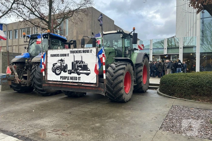 Drie boeren staan terecht voor ongeregeldheden