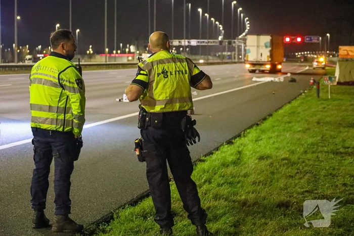 Persoon overleden bij aanrijding op snelweg
