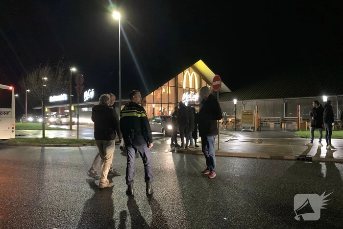 Grote politie-inzet na vechtpartij voetbal hooligans