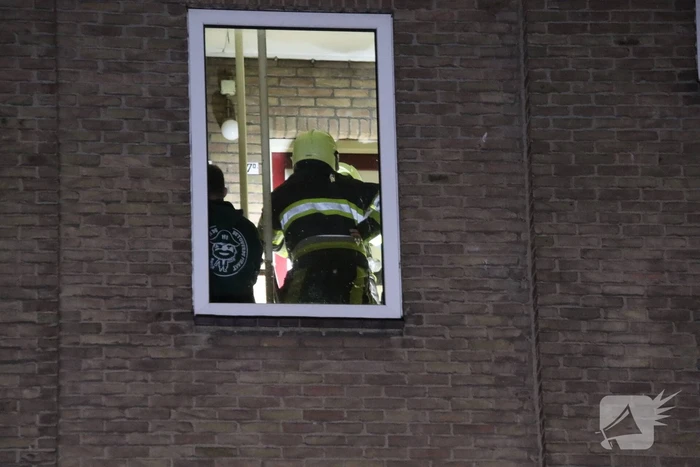 Flatgebouw zonder stroom door wateroverlast