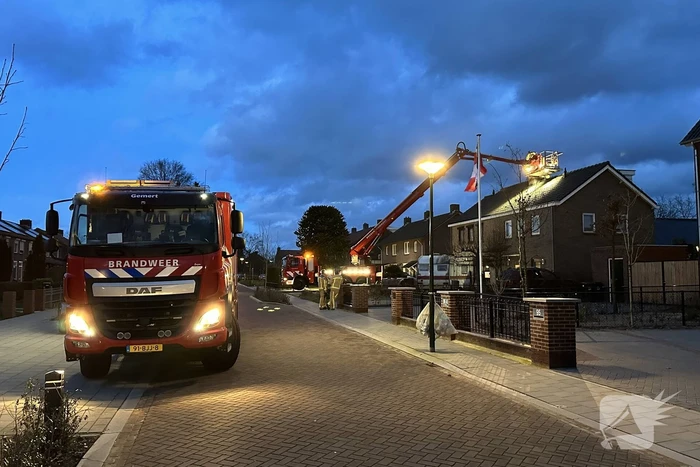 Schoorsteenbrand snel onder controle