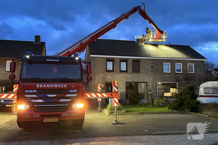 Schoorsteenbrand snel onder controle