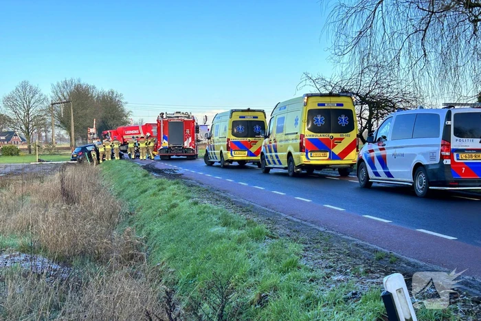 Vrachtwagen en auto betrokken bij botsing